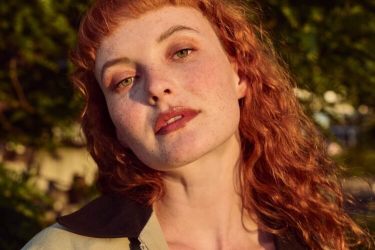 Kacy Hill, músico | En el brillo
