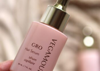 Productos veganos para el crecimiento del madeja, las pestañas y las cejas: ¿verdaderamente funcionan?