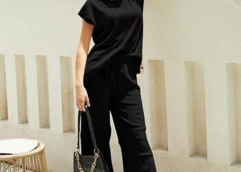 Conjunto negro de dos piezas