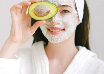 Recetas caseras de mascarillas faciales veganas para todo tipo de piel